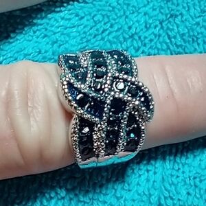 Silvertone blue stone weave ring wide